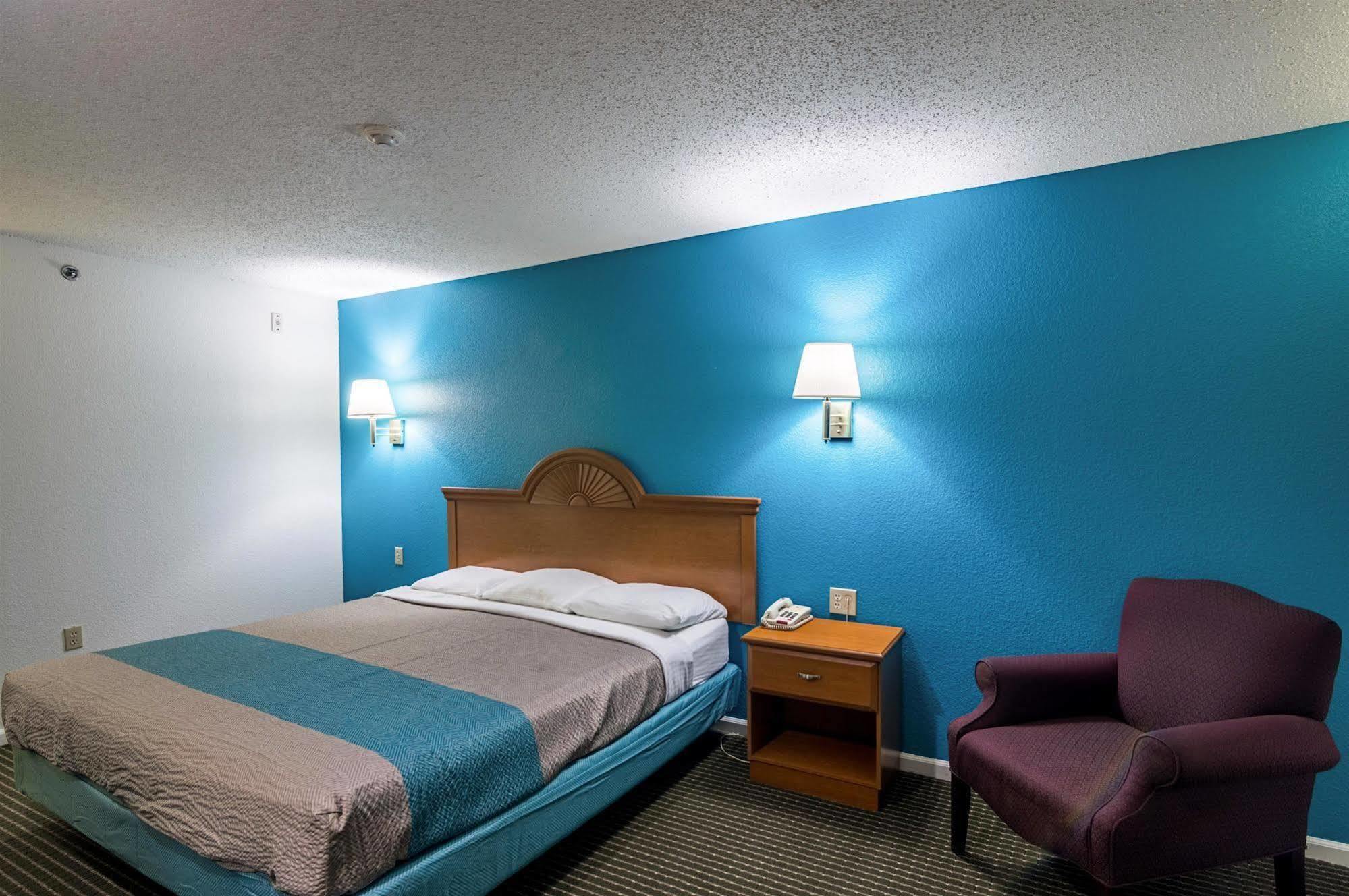 Motel 6-Azle, Tx Bagian luar foto