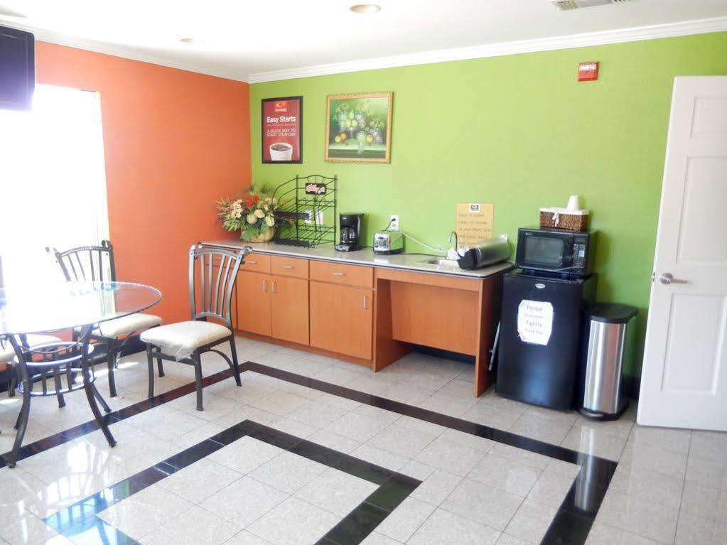 Motel 6-Azle, Tx Bagian luar foto